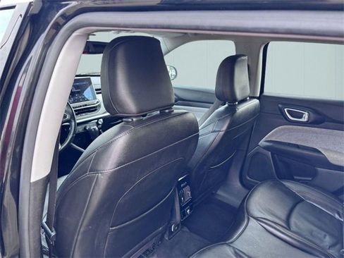 Used 2022 Jeep Compass Latitude image 23