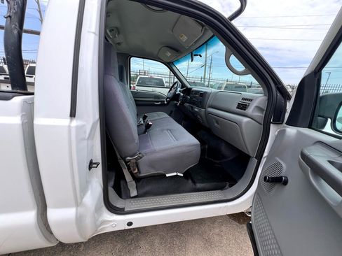 Used 2002 Ford F250 XL image 44