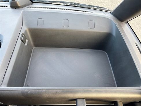 Used 2024 Chevrolet Brightdrop 400 w/ Commercial Equipment Package image 18