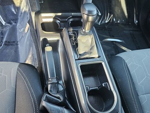 Used 2023 Toyota Tacoma TRD Off-Road image 29