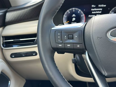 Certified 2025 INFINITI QX60 Sensory w/ Vision Package image 17