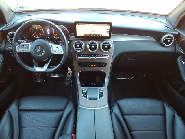 Used 2022 Mercedes-Benz GLC 300 image 4