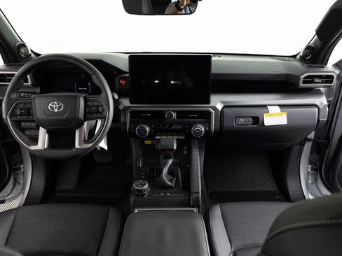 Used 2026 Toyota 4Runner TRD Off-Road Premium AWD/4WD image 40