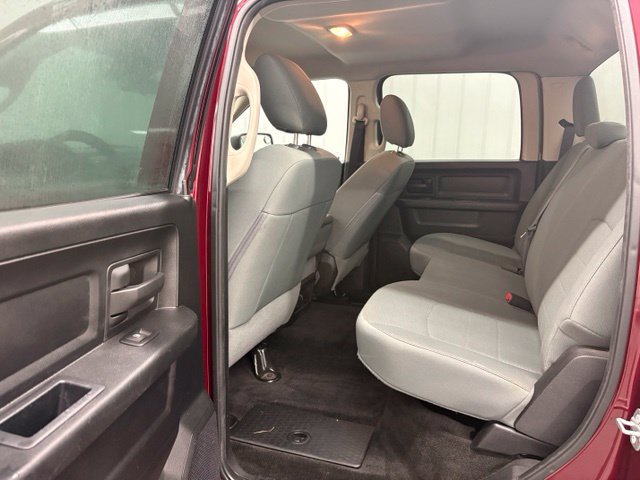Used 2017 RAM 1500 Express AWD/4WD image 8