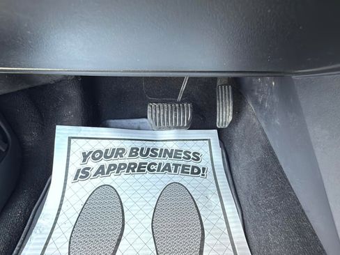 Used 2015 Land Rover Range Rover Evoque Pure Plus image 21