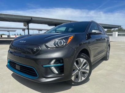 Used 2022 Kia Niro EX