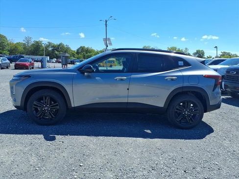 New 2025 Chevrolet Trax ACTIV w/ Sunroof Package image 4