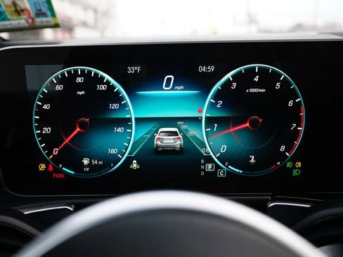 Used 2020 Mercedes-Benz GLB 250 4MATIC image 53