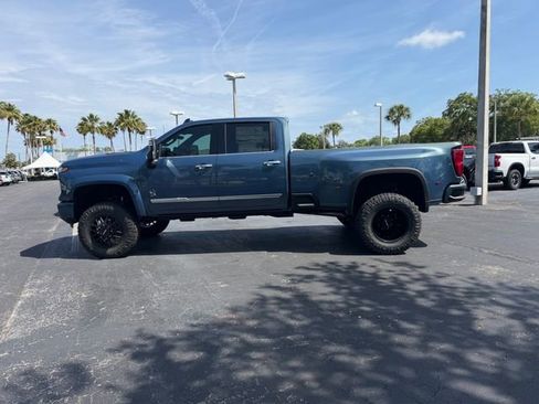 New 2026 Chevrolet Silverado 3500 High Country w/ High Country Premium Package AWD/4WD image 6