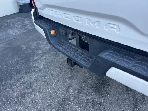 Used 2019 Toyota Tacoma TRD Off-Road image 24