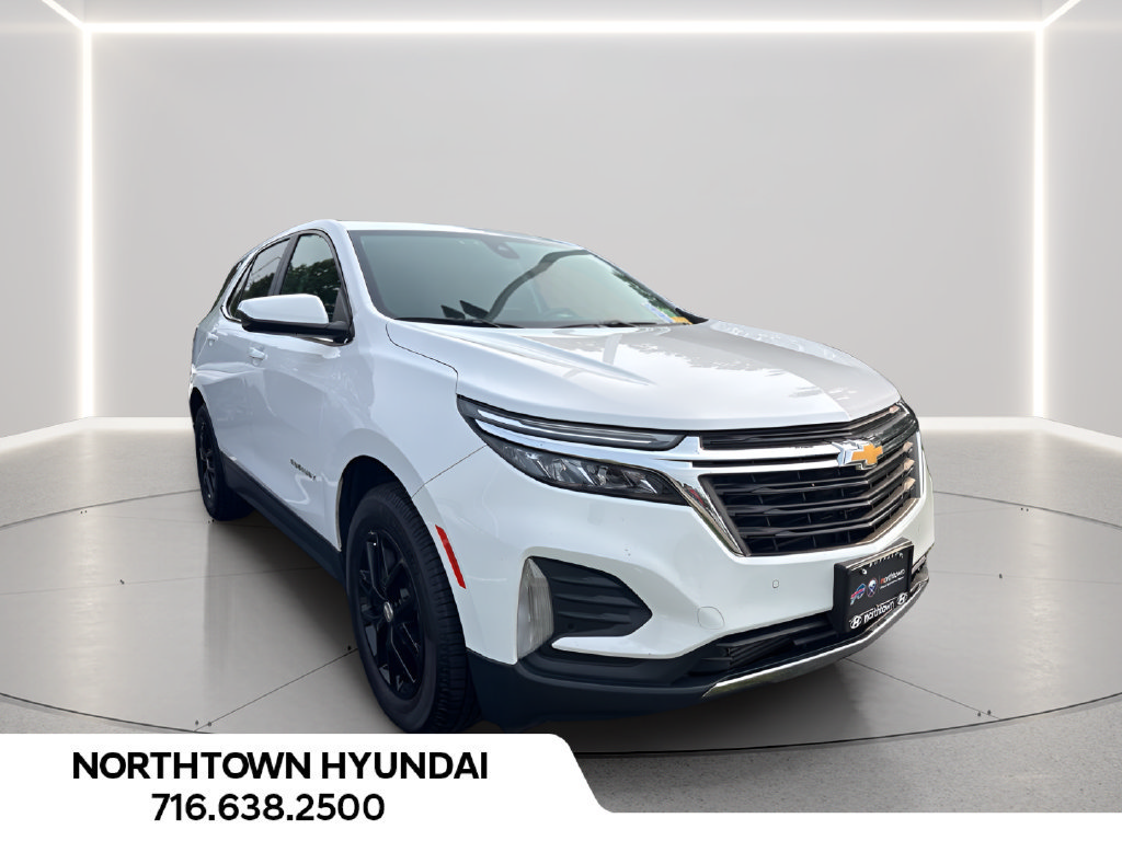 Used 2023 Chevrolet Equinox LT FWD image 2