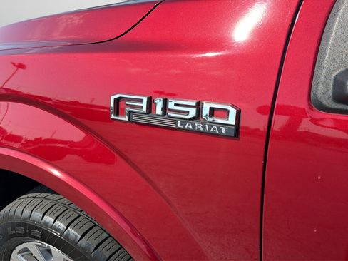 Used 2017 Ford F150 Lariat w/ Equipment Group 502A Luxury AWD/4WD image 33