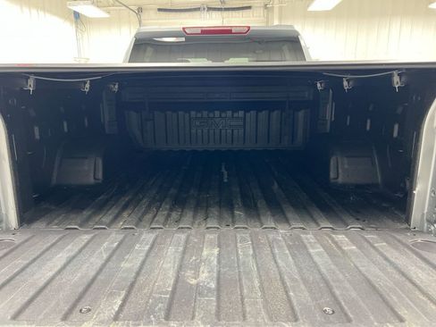 Used 2025 GMC Sierra 1500 SLE image 24