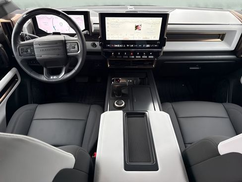 Used 2024 GMC Hummer EV 2X w/ Extreme Off-Road Package AWD/4WD image 15
