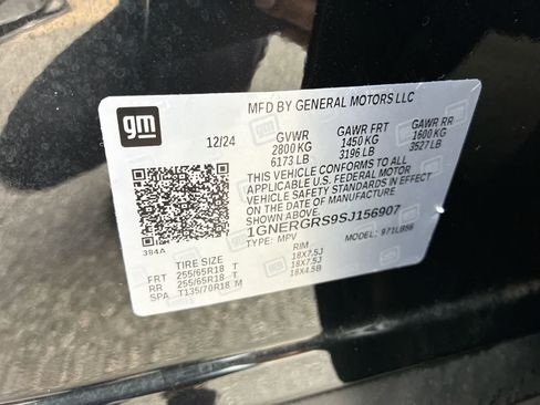 Used 2025 Chevrolet Traverse LT FWD image 33