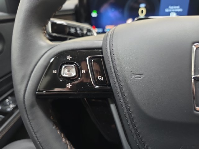 New 2027 Lincoln Aviator Reserve AWD/4WD image 13