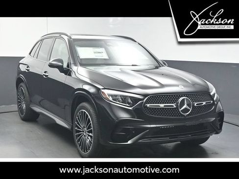 Used 2026 Mercedes-Benz GLC 300 image 1