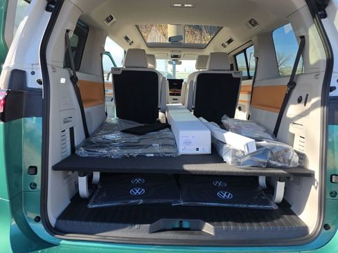 New 2025 Volkswagen ID. Buzz 1st Edition image 24