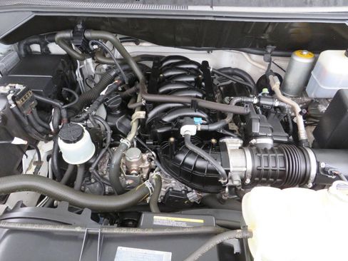 Used 2017 Nissan NV 3500 SV w/ SV Technology Package image 25