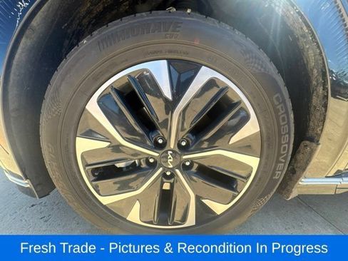 Used 2022 Kia EV6 Wind AWD/4WD image 11