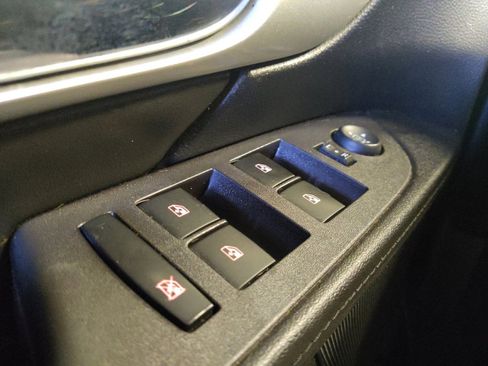 Used 2017 GMC Terrain SLE FWD image 27