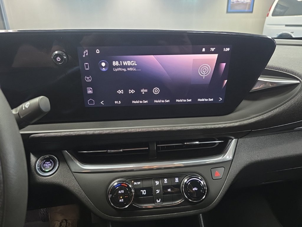 Certified 2024 Buick Envista Preferred w/ Convenience II Package FWD image 18