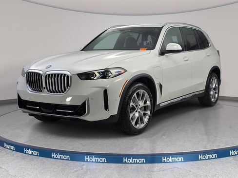 New 2026 BMW X5 xDrive50e image 1