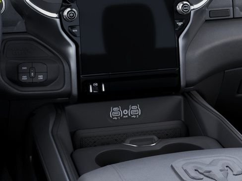 New 2026 RAM 2500 Laramie AWD/4WD image 27