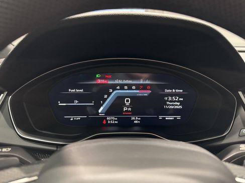 Used 2025 Audi SQ5 Prestige image 32