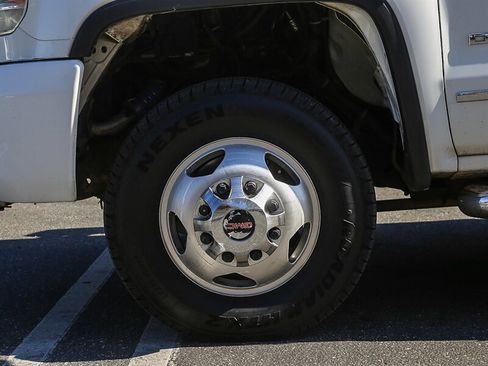 Used 2015 GMC Sierra 3500 Denali w/ Duramax Plus Package image 12