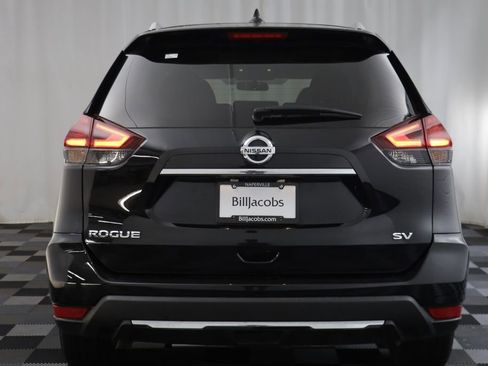 Used 2017 Nissan Rogue SV FWD image 16
