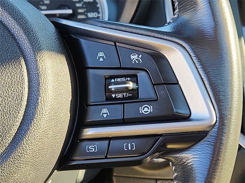 Used 2022 Subaru Forester Premium image 22