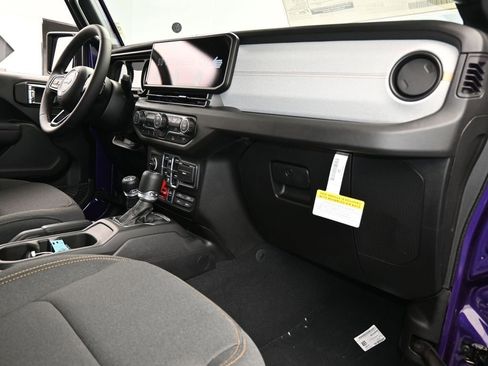 New 2026 Jeep Gladiator Willys image 38