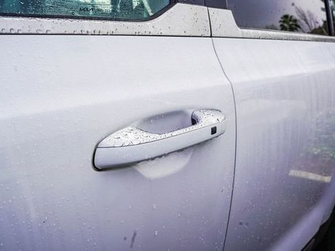 Certified 2022 Kia Telluride S image 7