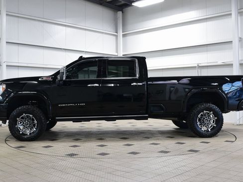 Used 2022 GMC Sierra 3500 Denali w/ Denali Ultimate Package image 4