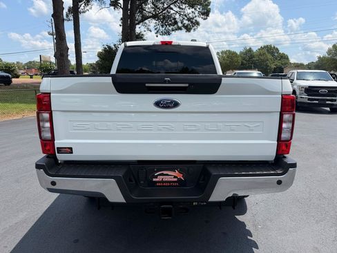 Used 2022 Ford F250 Lariat w/ Lariat Ultimate Package AWD/4WD image 3