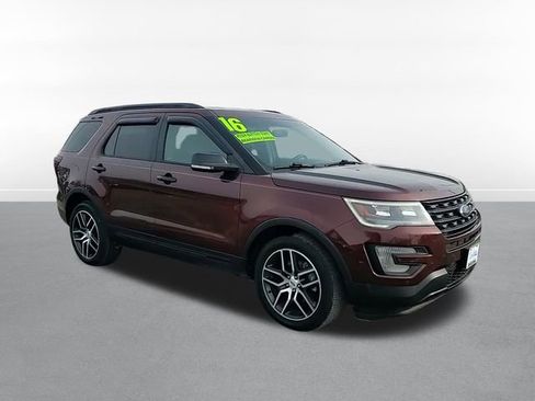 Used 2016 Ford Explorer Sport image 3