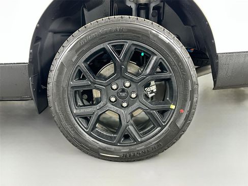 New 2026 Ford Maverick XLT w/ XLT Luxury Package image 29