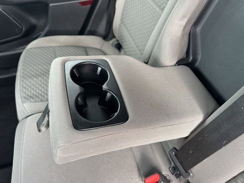 Used 2020 Ford Escape SE image 25