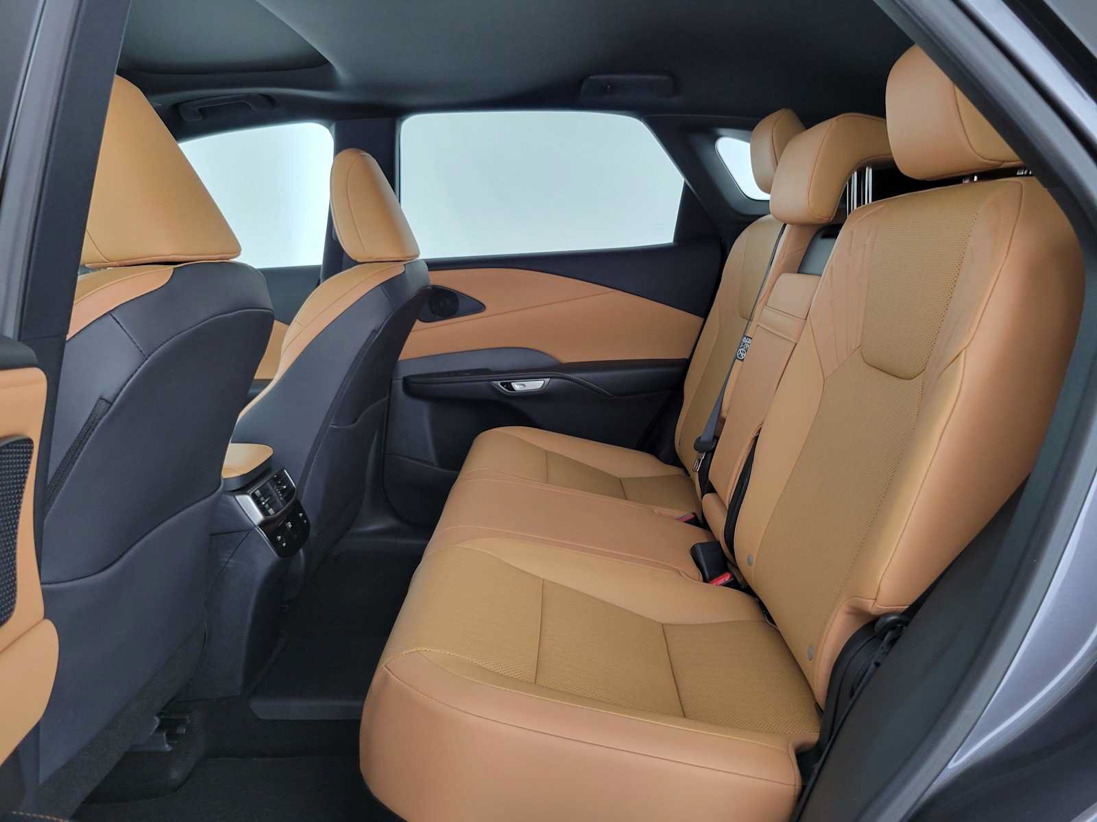 Certified 2026 Lexus RX 450h AWD w/ Convenience Package image 16