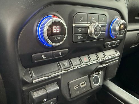 Used 2020 GMC Sierra 2500 SLE w/ SLE Convenience Package AWD/4WD image 11