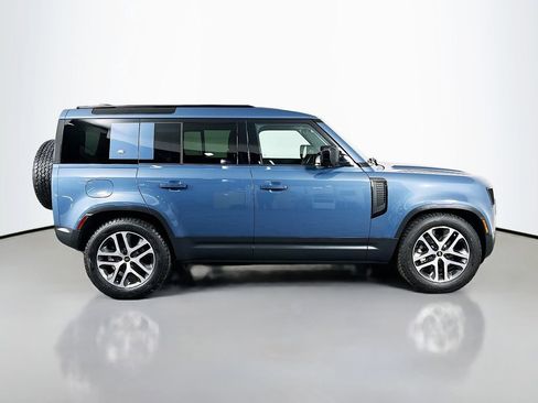 Used 2024 Land Rover Defender 110 S AWD/4WD image 4