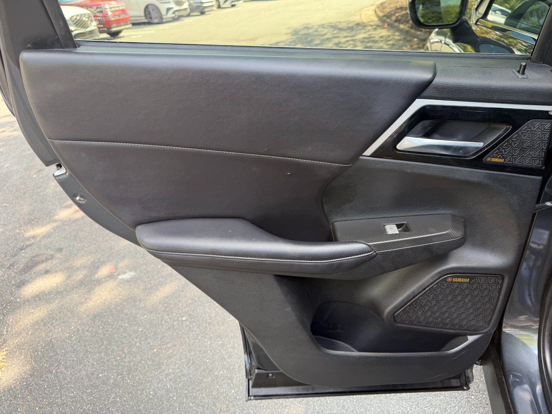 Used 2025 Mitsubishi Outlander SE FWD image 47