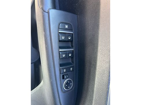Used 2019 Kia Forte LXS FWD image 13
