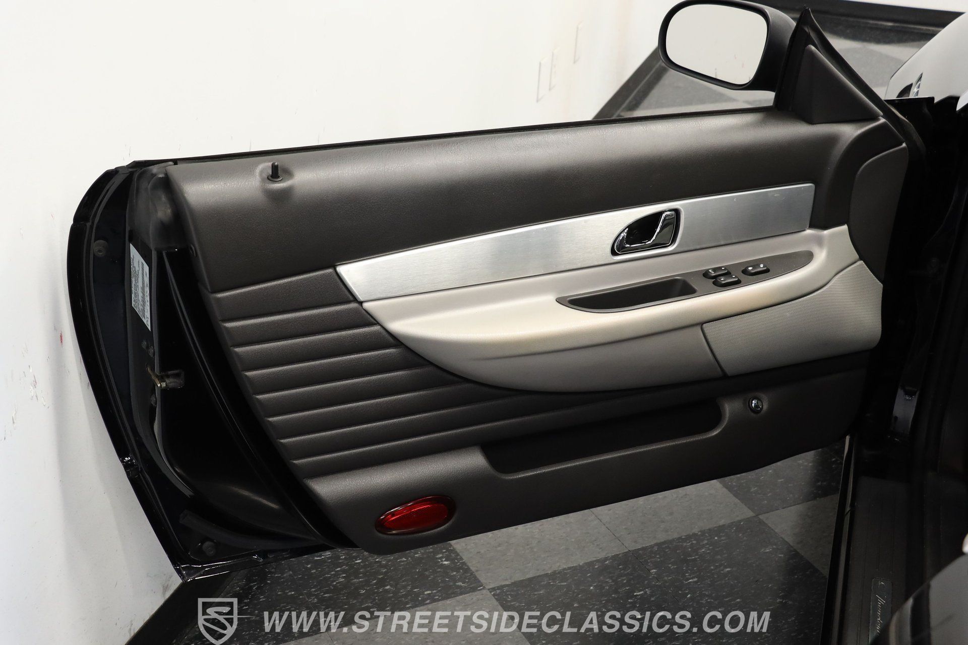 Used 2002 Ford Thunderbird Neiman Marcus RWD image 34
