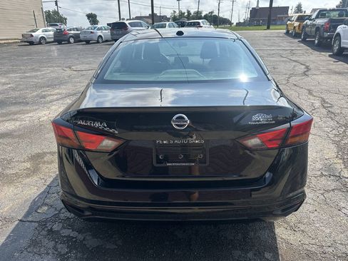 Used 2019 Nissan Altima 2.5 S FWD image 5