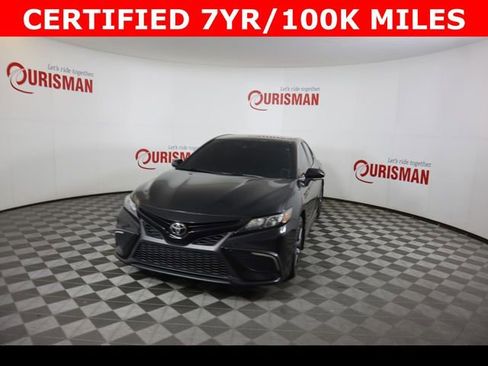 Used 2024 Toyota Camry SE FWD image 2