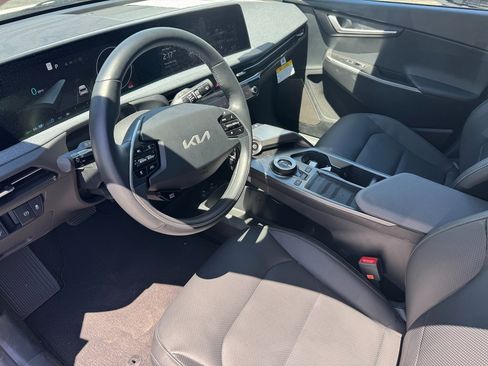 Certified 2024 Kia EV6 Wind image 10