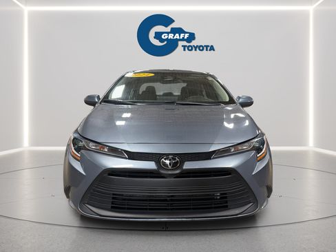 Used 2024 Toyota Corolla LE FWD image 2