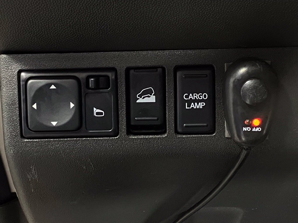 Used 2019 Nissan Frontier PRO-4X AWD/4WD image 18